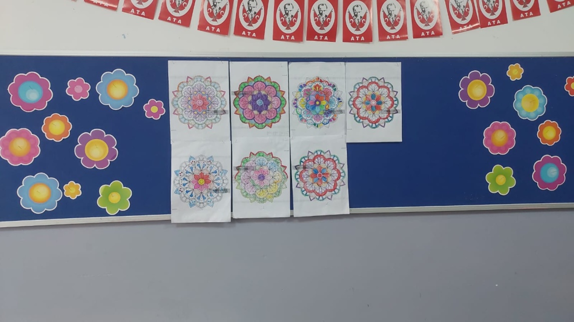 MANDALA BOYAMA ETKİNLİĞİMİZ